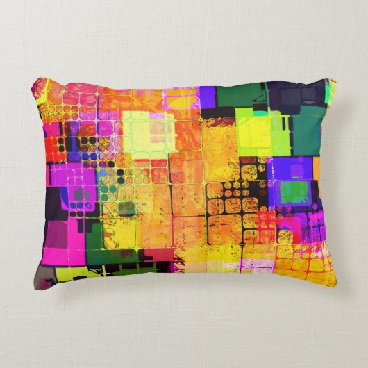 正方形の幾何数々の色のパターン アクセントクッション (正面)
