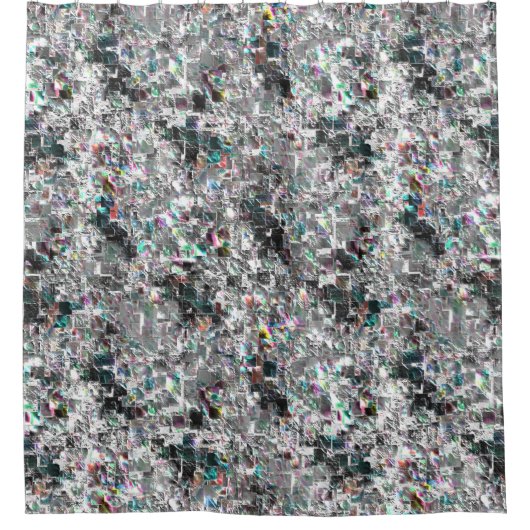 正方形のDVDの切り出し、粗いモザイクのような色の外観 シャワーカーテン (正面)