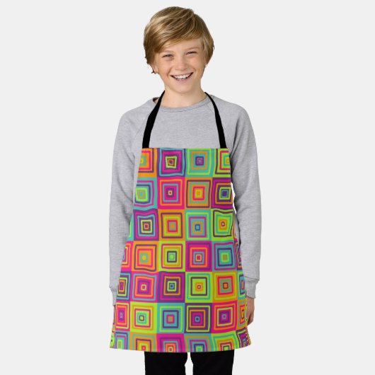 正方形パターン エプロン (着用した状態)