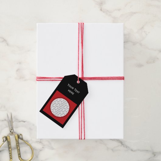 正方形フレーム赤+あなたの写真、文字&バックガー。 ギフトタグ (より糸付き)