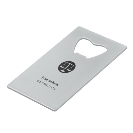 正義のはかりで測られる弁護士|のクラシック クレジットカード栓抜き (正面アングル)