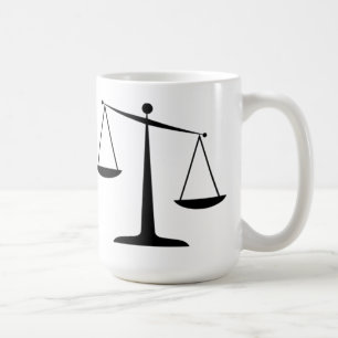 正義のはかりで測られる コーヒーマグカップ
