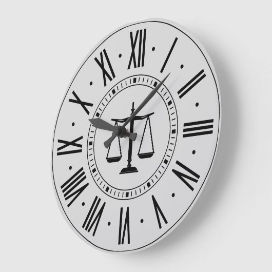 正義のはかりで測られるLAWERのオフィス| ラージ壁時計 (傾斜)