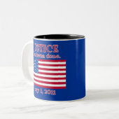 正義はずっとされたTシャツです ツートーンマグカップ (正面左)