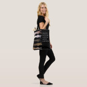 正義はどこへでも行き来する トートバッグ (モデル)