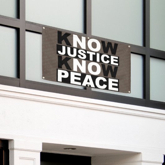 正義は平和を知っている 横断幕 (ビルの外側)