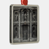 正面の下半分、1637-41年 メタルオーナメント (右)