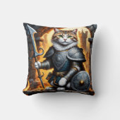 武具入り貴猫 クッション (正面)