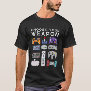 武器を選ぶピクセルアートゲームパッドのレトロ Tシャツ