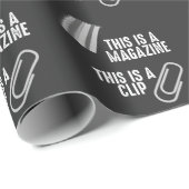 武器ユーおもしろいモアライフルパンマガジンクリップ ラッピングペーパー (ロールコーナー)