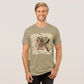 武士の正行は矢の雨に当たって戦っている トライブレンドTシャツ (正面全面)