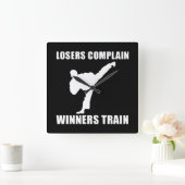 武術アーツウィナーズトレイン スクエア壁時計 (ホーム)