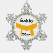 武術アーツオレンジベルト スノーフレークピューターオーナメント (正面)