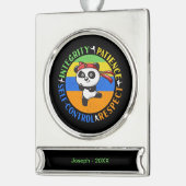 武術アーツバリュー – Boys Karate Mindset シルバープレートバナーオーナメント (左)