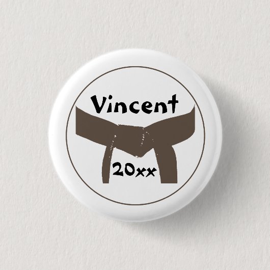 武術アーツブラウンベルト 缶バッジ (正面)