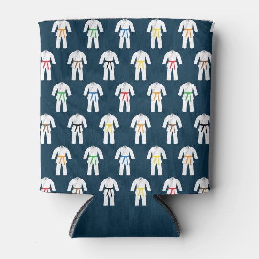 武術アーツ空手スーツパターン（の模様が）ある 缶クーラー (正面)