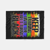 武術アーティストブラックベルト – Tae Kwon Do – 空手 フリースブランケット (正面(横))