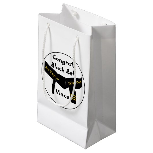 武道の第3程度の黒帯のお祝い スモールペーパーバッグ (正面アングル)