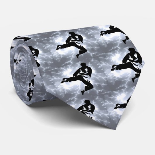 武道の銀製の稲妻の人 ネクタイ (ロール)