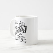 歩き回る人ばかりではない コーヒーマグカップ (正面左)