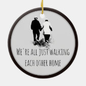 歩くお互いのホーム感動的引用文 セラミックオーナメント (裏面)