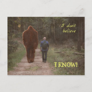歩くとビッグフットサスカッチ – 私は知っている ポストカード