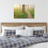歩くの道が森のキャンバスに通じる キャンバスプリント (インサイチュ (寝室))