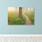 歩くの道が森のキャンバスに通じる キャンバスプリント (インサイチュ (ウッドフロア))