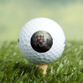 歩くオールドブラックとオレンジタイガーのシュールレアルな森 ゴルフボール (インサイチュ 木)