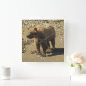 歩くワイルドグリズリーベアーワイルドライフフォト2 スクエア壁時計 (ホーム)