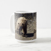歩くワイルドグリズリーベアーワイルドライフフォト コーヒーマグカップ (正面左)