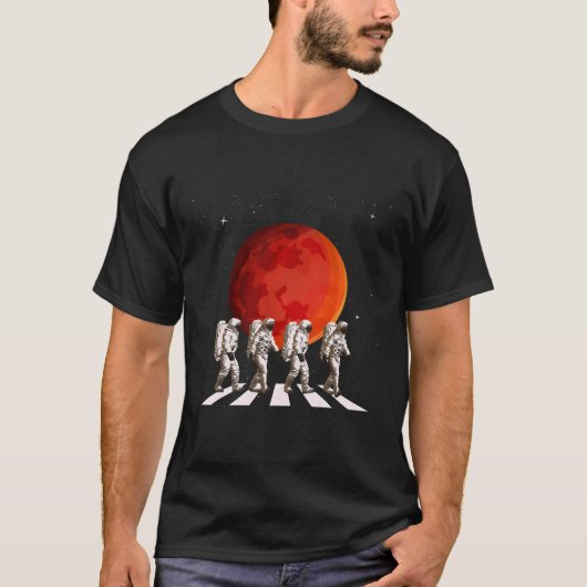 歩く宇宙飛行士宇宙惑星宇宙銀河系 Tシャツ (正面)