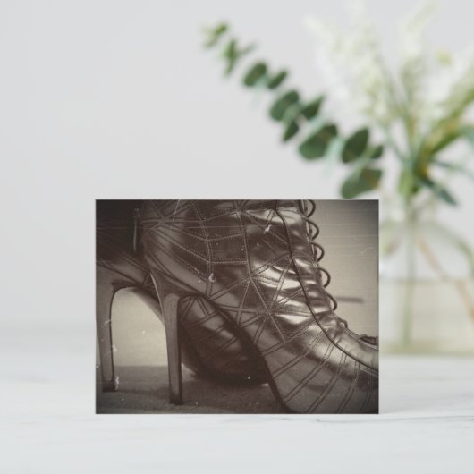 歩く ポストカード (スタンド正面)