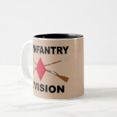 歩兵第5師団-十字銃-文字 ツートーンマグカップ (正面左)