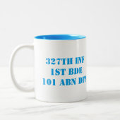 歩兵-戦いの女王-飲み物用品 ツートーンマグカップ (左)