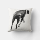 歩幅で静止 – 白黒 クッション (裏面)