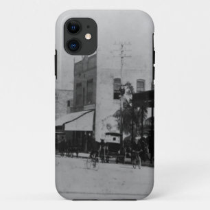歩行者、サイクリストおよび馬キャリッジ iPhone 11 ケース