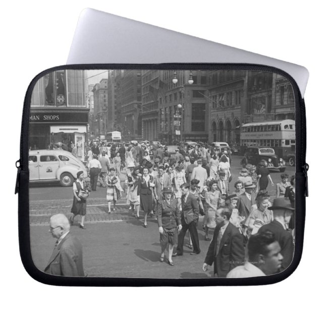 歩行者 ラップトップスリーブ (正面)