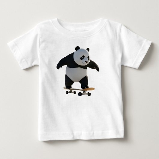 歩道でスケートボードに乗るパンダの赤ちゃん ベビーTシャツ (正面)