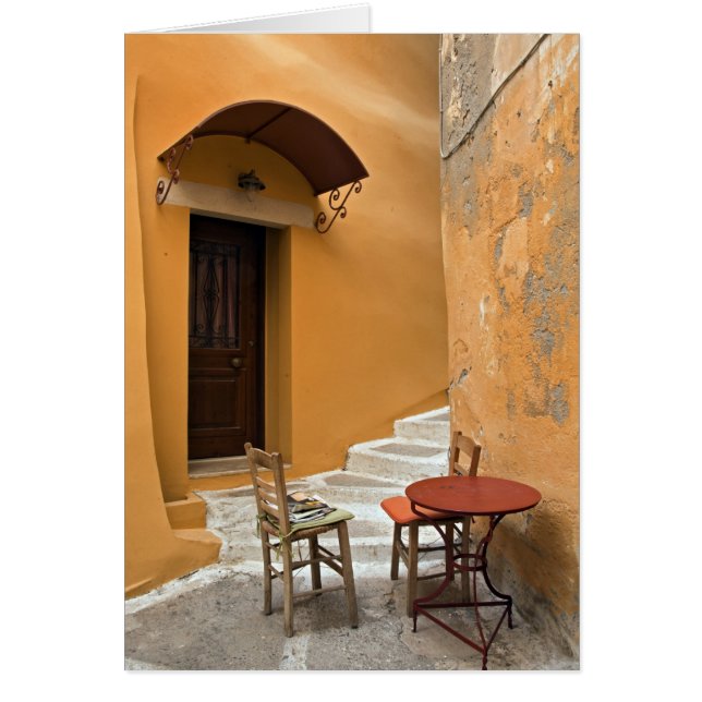 歩道のテーブル設定， Chania, Crete, Greece (正面)