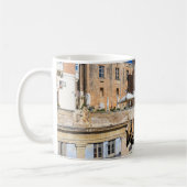 歩道橋、バレッタの階段と狭い通り コーヒーマグカップ (左)