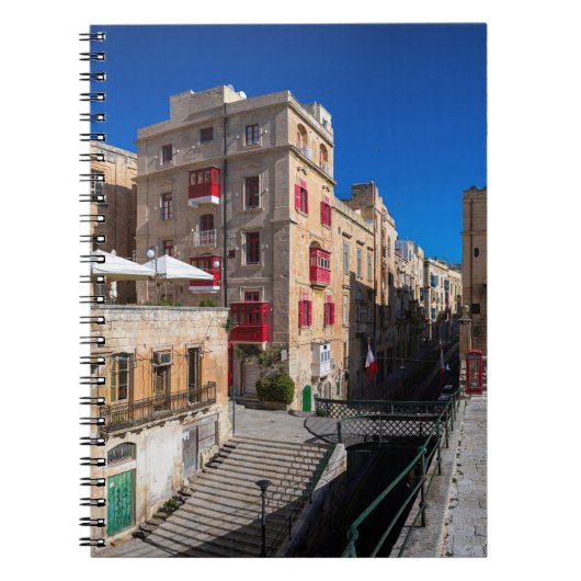 歩道橋、バレッタの階段と狭い通り ノートブック (正面)
