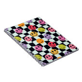 歪んだ白黒チェッカーボード上の幸せな顔 ノートブック (右側)