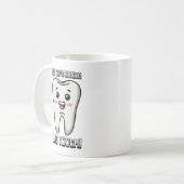歯が抜けない!かわいい歯の漫画 コーヒーマグカップ (正面左)