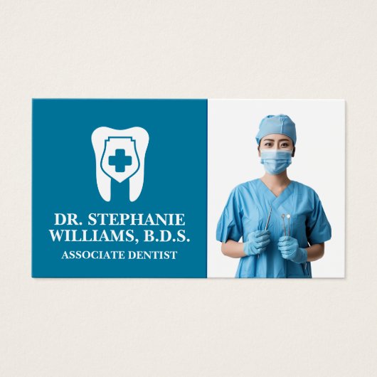 歯のロゴ | 若い女性歯科医 (正面)