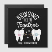 歯を合わせる – 歯科矯正医 (正面/裏面)