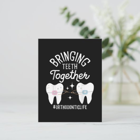 歯を合わせる – 歯科矯正医 シーズンポストカード (スタンド正面)