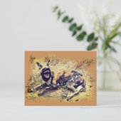 歯を見せるアフリカの野犬 ポストカード (スタンド正面)