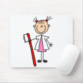 歯ブラシを持つ歯科助手 マウスパッド (マウス)