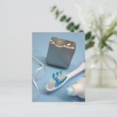 歯ブラシ、歯磨き粉とフロス。 ポストカード (スタンド正面)